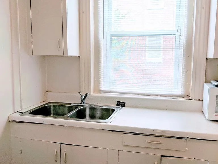 3001 Monument Avenue — Photo 16