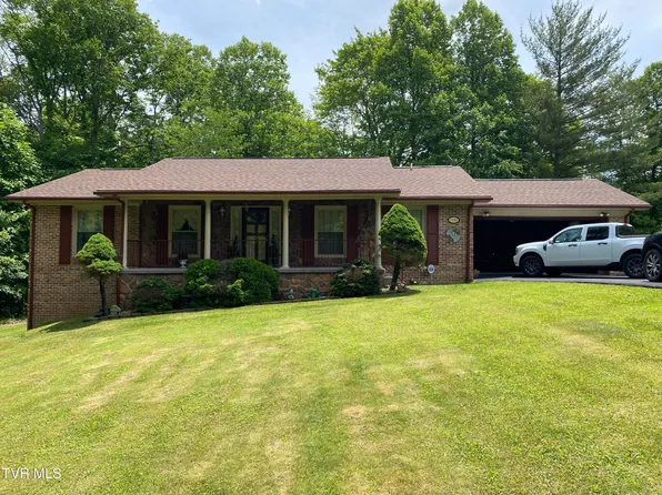 1480 Rose Rdg, Clintwood, VA 24228