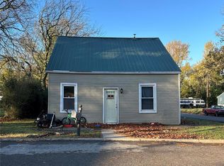 211 Channing St, Chester, IL 62233