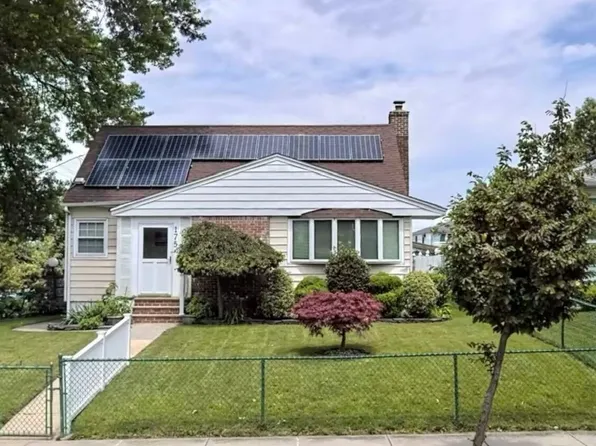 175 Caswell Ave, Staten Island, NY 10314