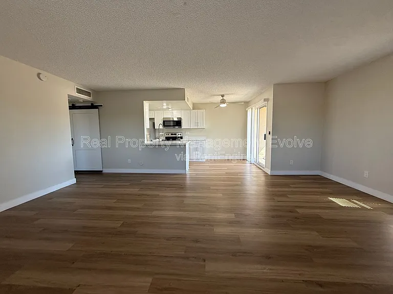 828 E Joan D Arc Ave — Photo 3