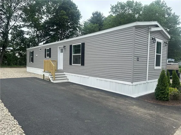 1346 Twenty Newport Ave #B, Attleboro, MA 02703