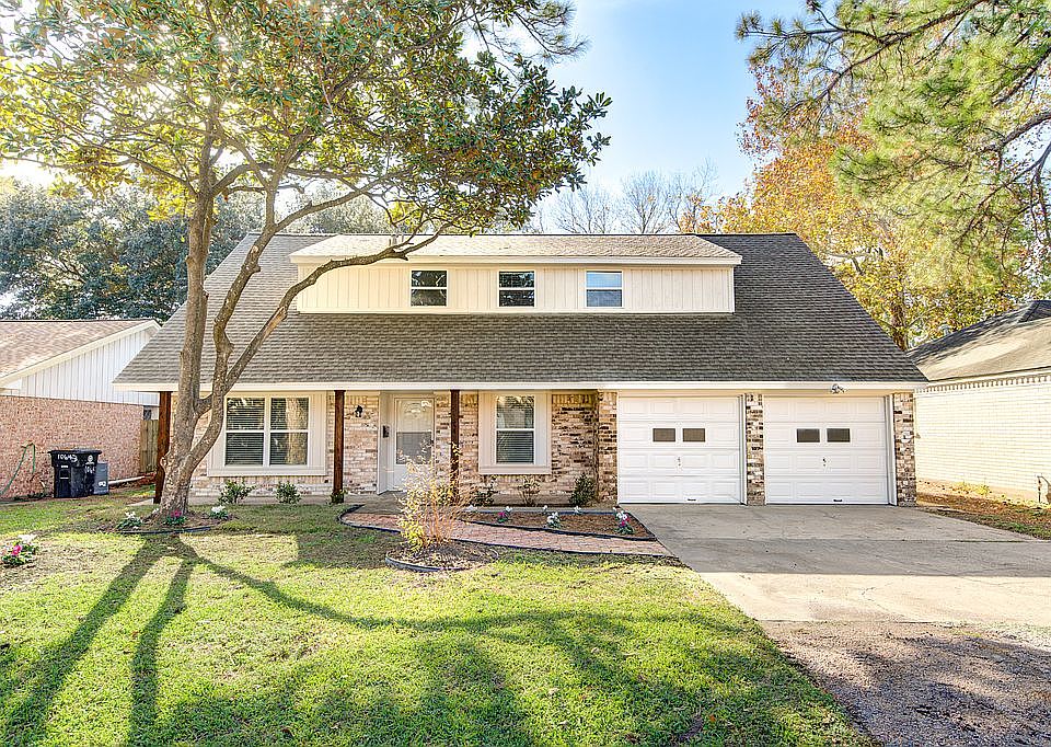 1st image of 10647 Hazelhurst Dr