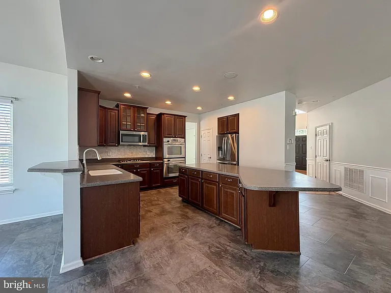 3429 Linden Grove Dr — Photo 15