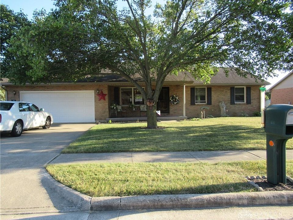 1st image of 763 Birchwood Dr