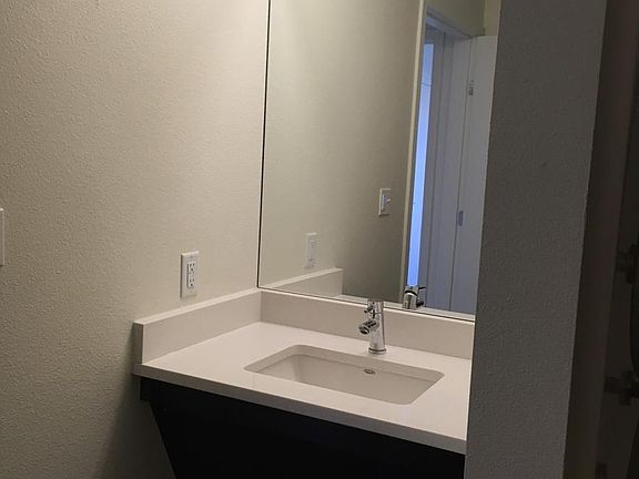 5th image of 4100 Silver Ave SE APT 201