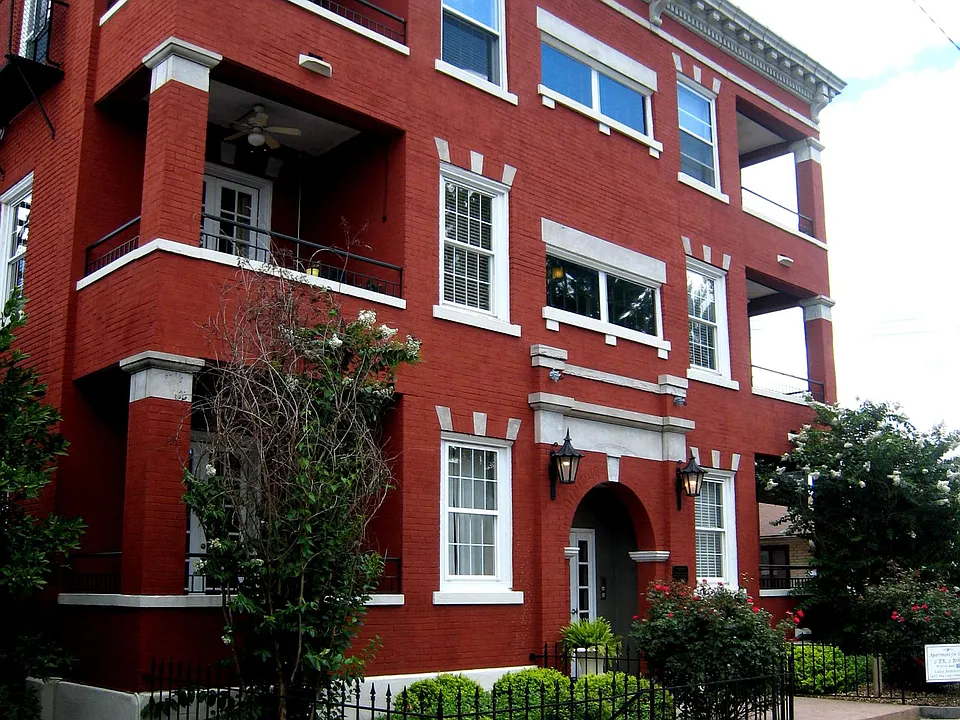 Landscaped property entry 