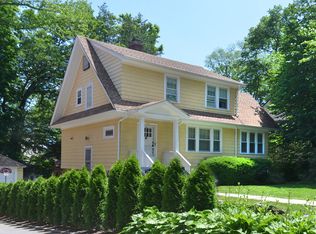 162 Rockingstone Ave, Larchmont, NY 10538