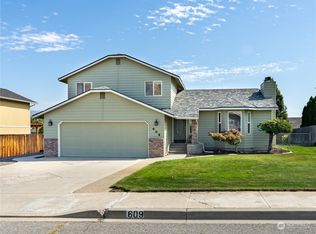 609 Olympus Dr, Wenatchee, WA 98801