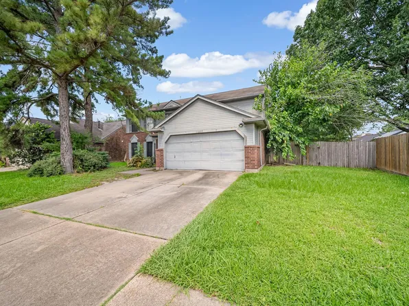 13827 Hallfield Dr, Houston, TX 77014