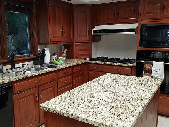2nd image of 3302 Aspen Dr