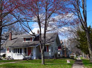 2056 4th Ave SE, Cedar Rapids, IA 52403