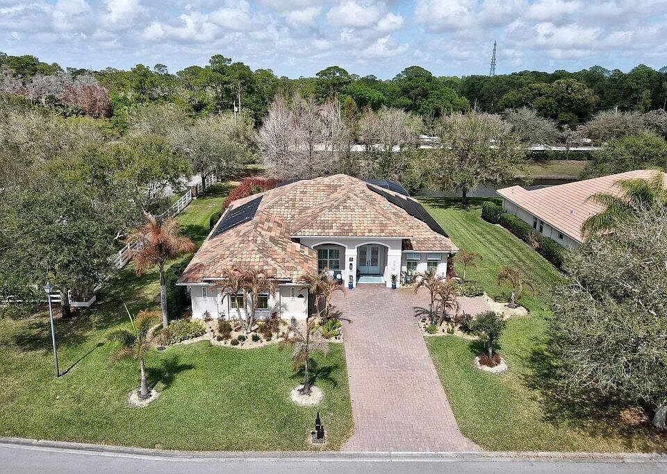 1st image of 8260 Meredith Place
