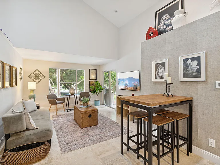 1725 Palm Cove Blvd #2-306 — Photo 1