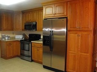 128 Devon Dr, Hollidaysburg, PA 16648