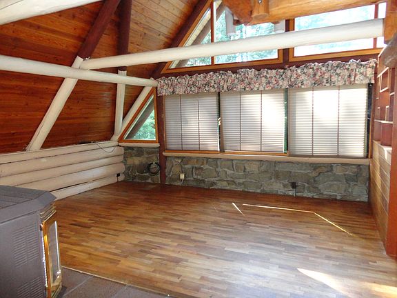 5th image of 126 Tatoosh Trl