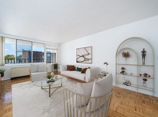 380 Mountain Rd #401, Union City, NJ 07087