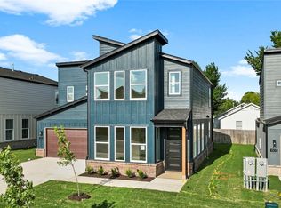 1301 SW Journey Ln, Bentonville, AR 72712