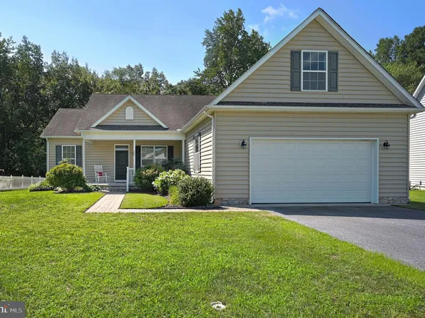 224 S High Meadow Dr, Felton, DE 19943