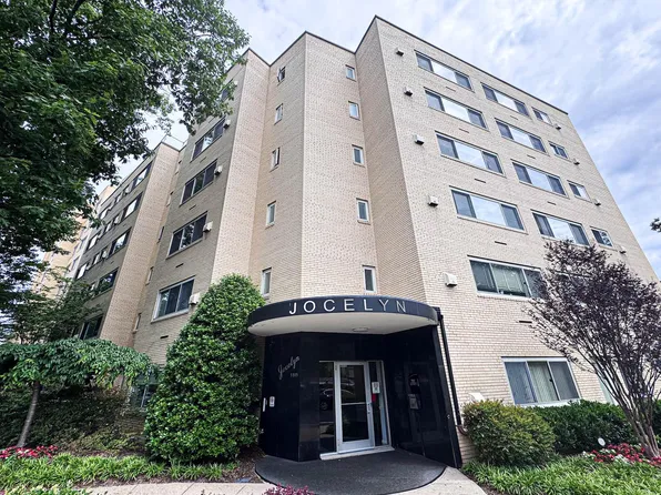 5315 Connecticut Ave NW APT 310, Washington, DC 20015