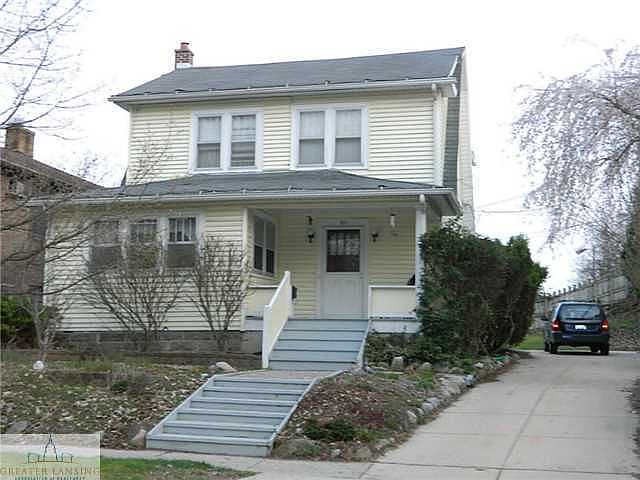 1st image of 811 E Oak St