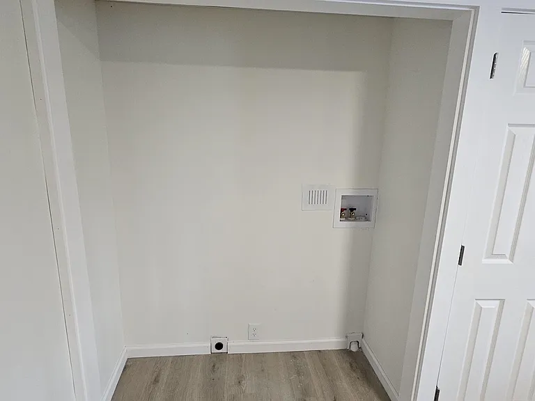 47 Highland St — Photo 3