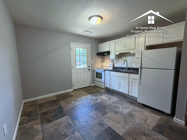 107 Spruce Dr — Photo 8