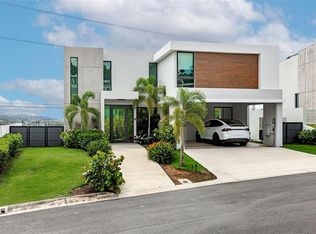 111 Granada, Guaynabo, PR 00966