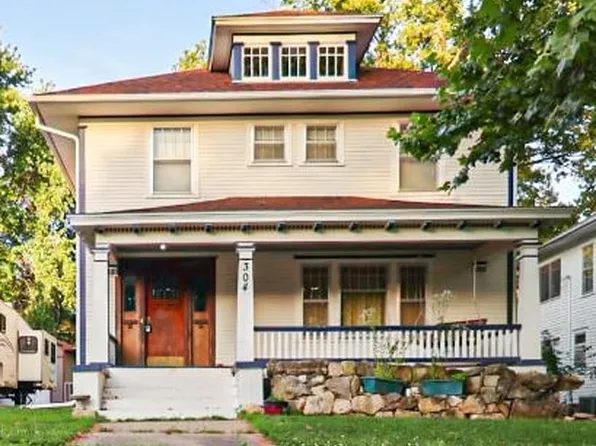 304 N Sycamore St, Peabody, KS 66866