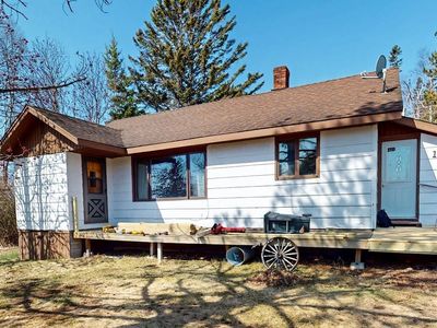 15 8th Ave W, Grand Marais, MN, 55604
