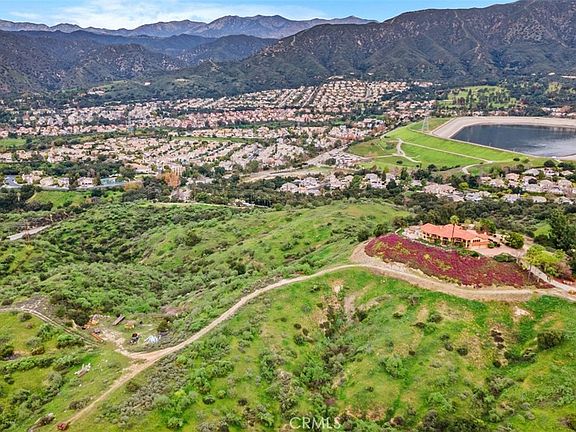 2nd image of 350 Roughrider Rd