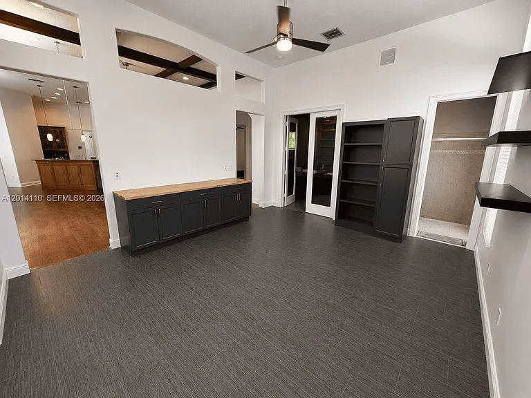 3424 Belmont Ter — Photo 18
