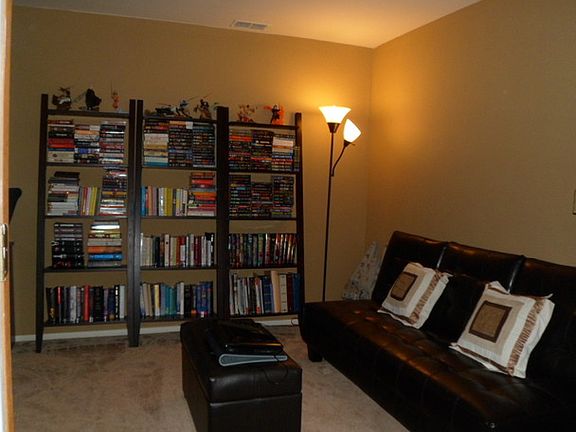 5th image of 4429 Edinburg Ln