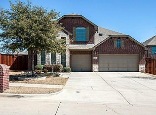 200 Red Bluff Dr, Hickory Creek, TX 75065