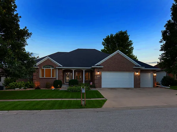 1328 Park View Dr, Story City, IA 50248