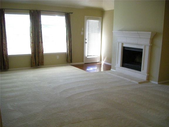 5th image of 1411 Hazelwood Dr