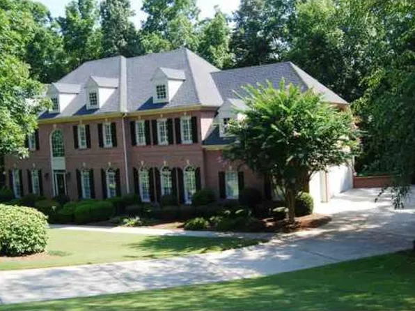 1050 Olde Towne Ln, Woodstock, GA 30189