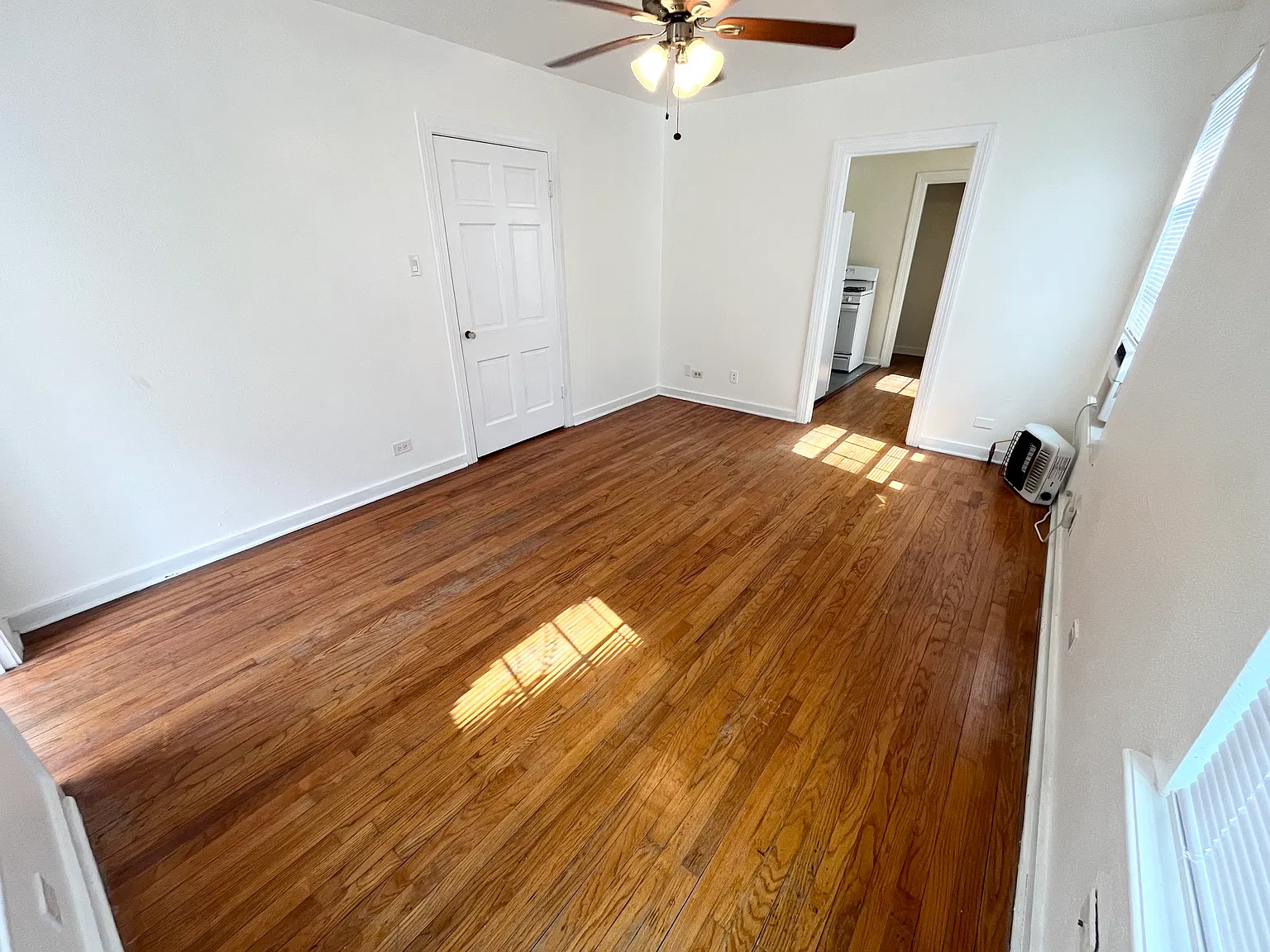 1 bed, 770 sqft, $1,100 — Photo 2