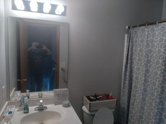 4th image of 1231 Holly Forge Dr