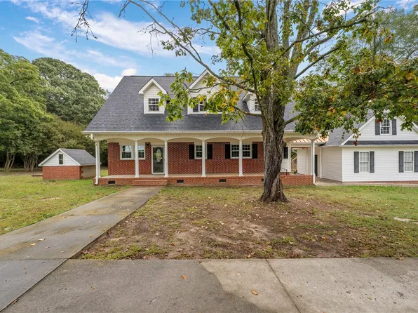 110 Hatcher Rd, Townville, SC 29689