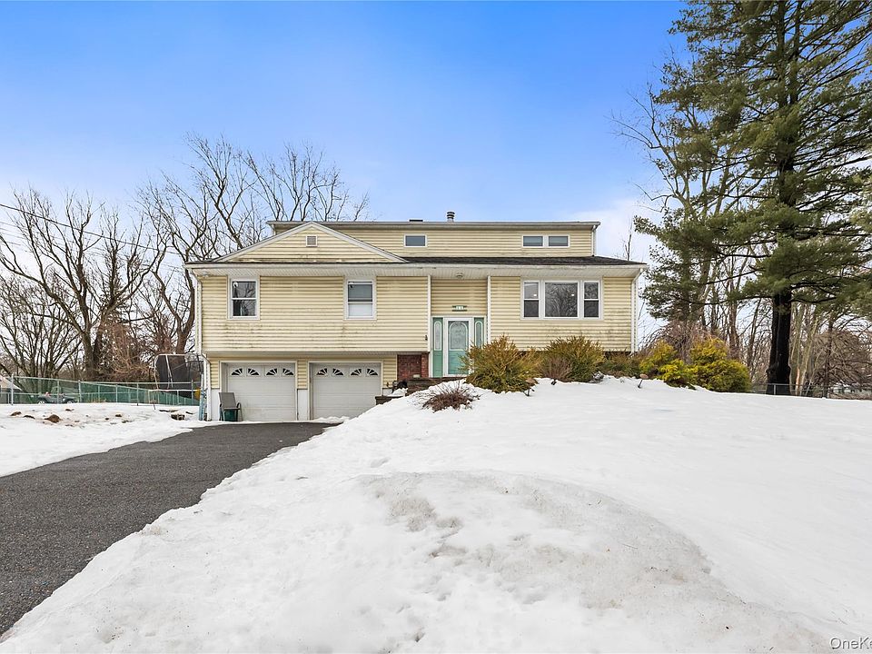 1st image of 11 Castle Drive