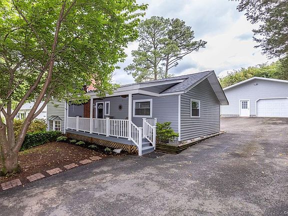 3rd image of 2511 Tarry Ln