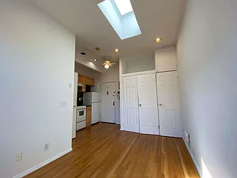 Rented by Best Apartments North Inc