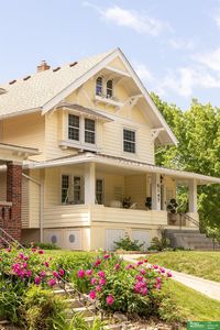 5147 Davenport St, Omaha, NE, 68132