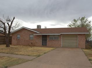104 Lancaster Dr, Clovis, NM 88101