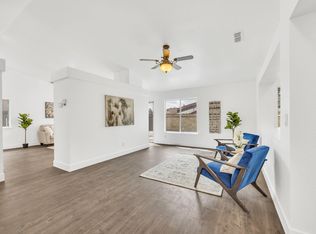 8904 Four Seasons Dr, Elk Grove, CA 95624