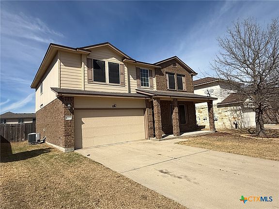 3rd image of 5009 Bridgewood Dr