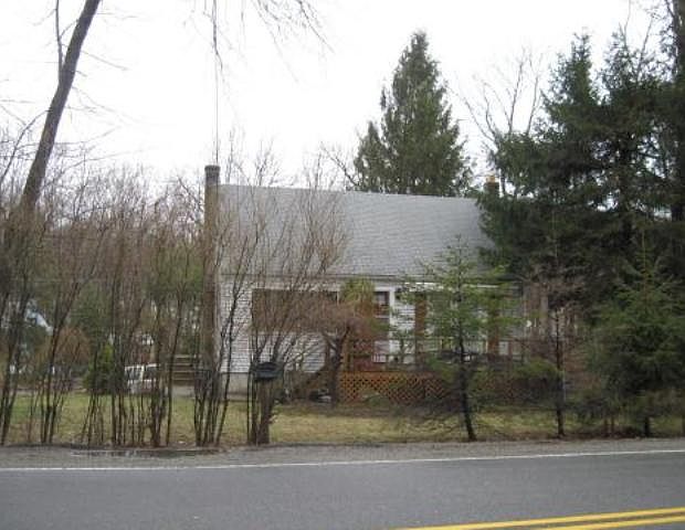 2nd image of 17 Wills Ave