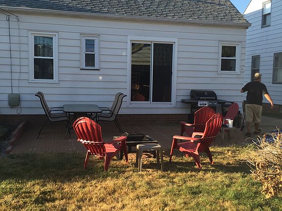 4th image of 4613 Wood Ave
