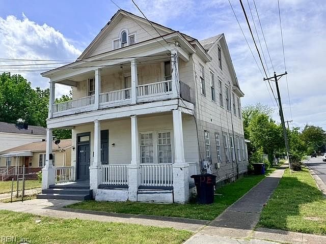 1st image of 1900 Charleston Ave